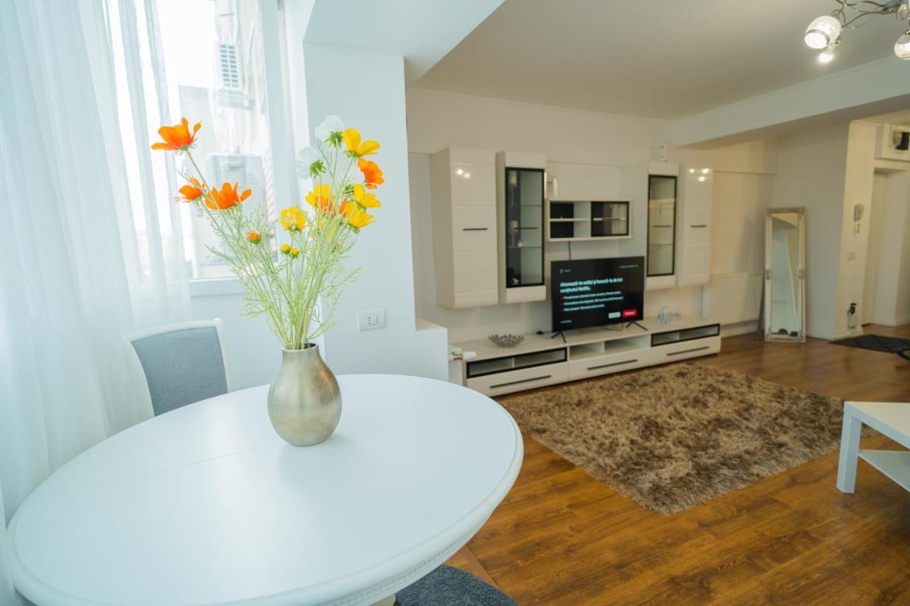 Cozy & Spacious 2Br Apartment With Netflix Bükreş Dış mekan fotoğraf
