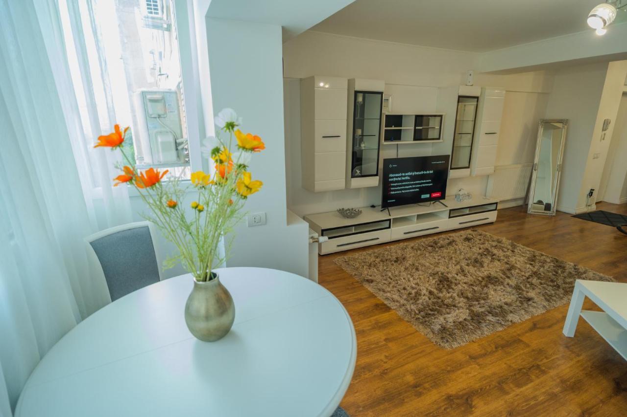 Cozy & Spacious 2Br Apartment With Netflix Bükreş Dış mekan fotoğraf