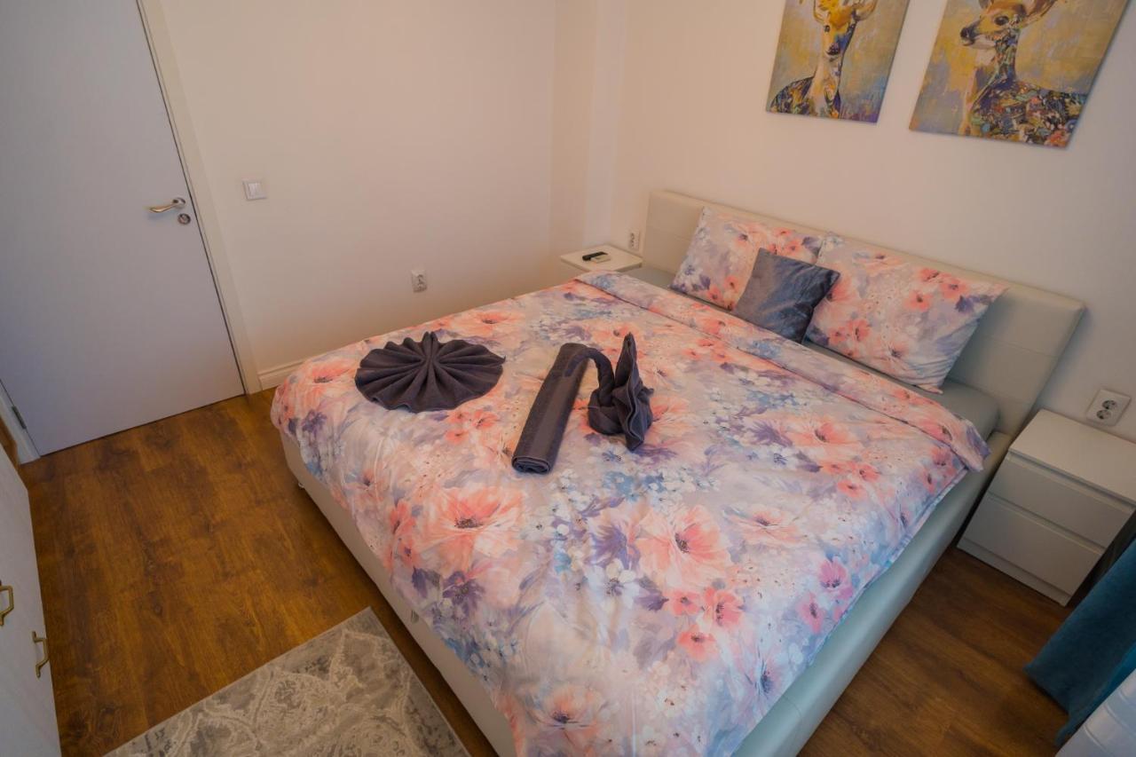 Cozy & Spacious 2Br Apartment With Netflix Bükreş Dış mekan fotoğraf