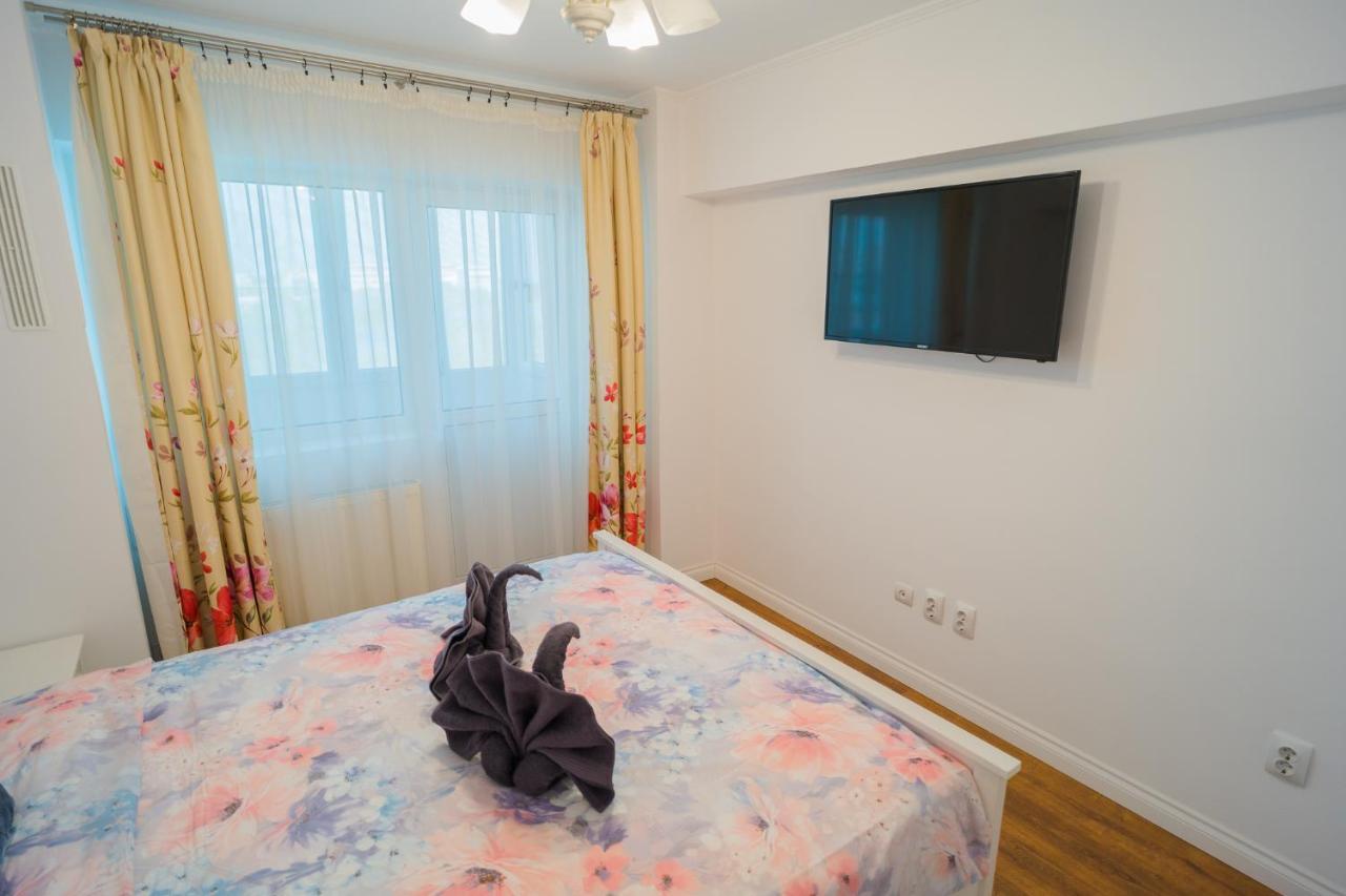 Cozy & Spacious 2Br Apartment With Netflix Bükreş Dış mekan fotoğraf