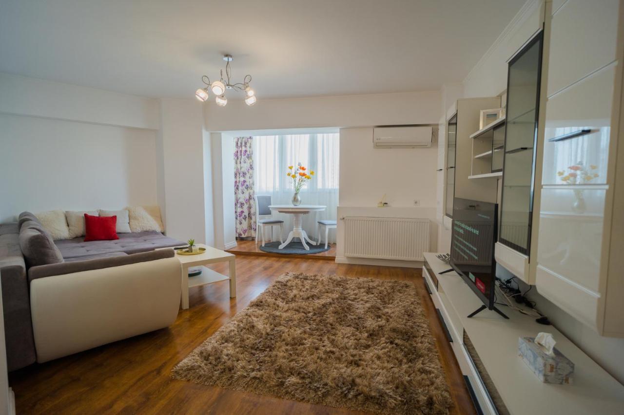 Cozy & Spacious 2Br Apartment With Netflix Bükreş Dış mekan fotoğraf